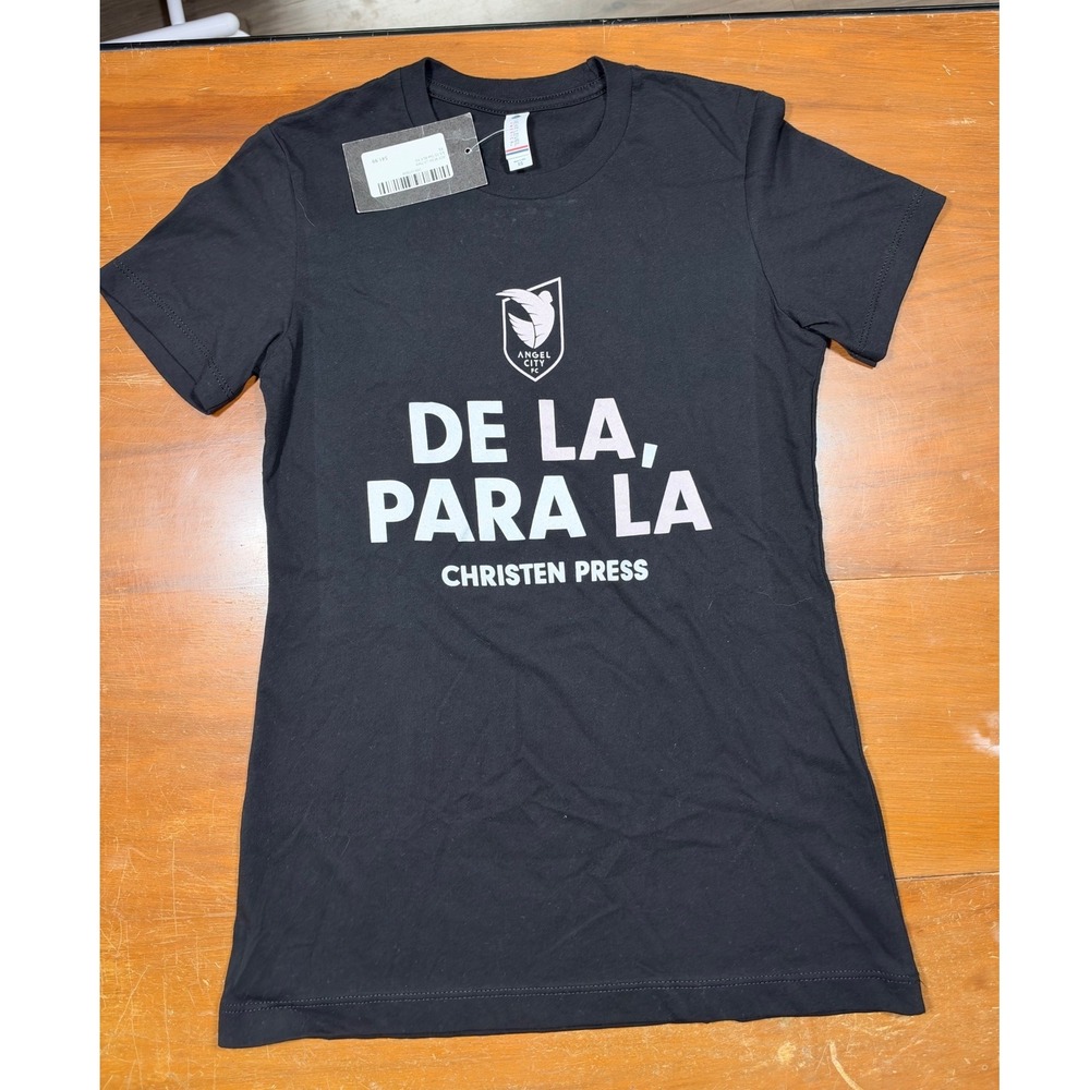 NWT Angel City FC T-Shirt Women XS Christen Press De La Para La Graphic Tee